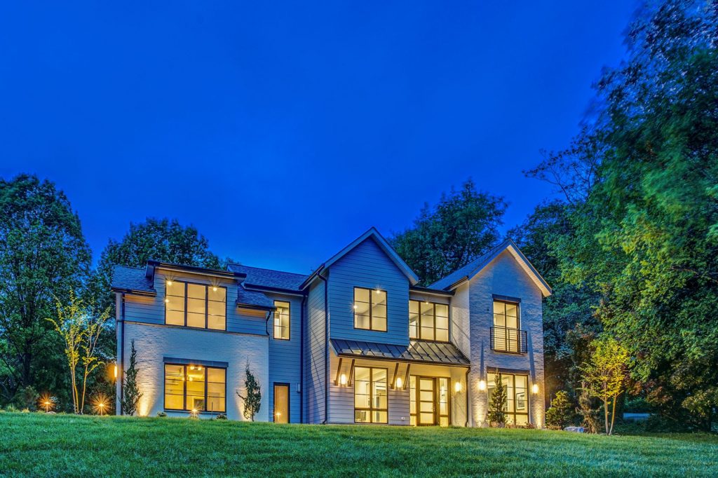 210 Quaker Lane, Alexandria, VA United Investments