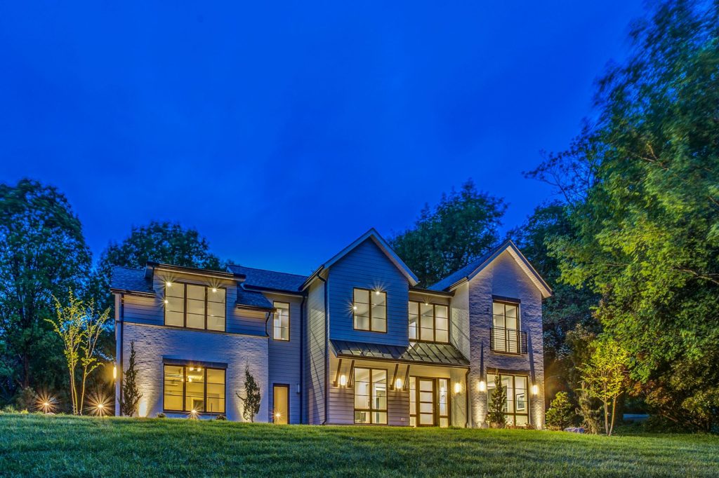 210 Quaker Lane, Alexandria, VA United Investments