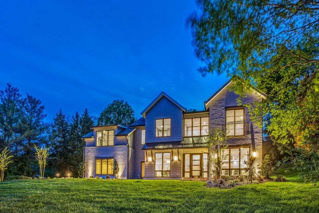 210 Quaker Lane, Alexandria, VA United Investments