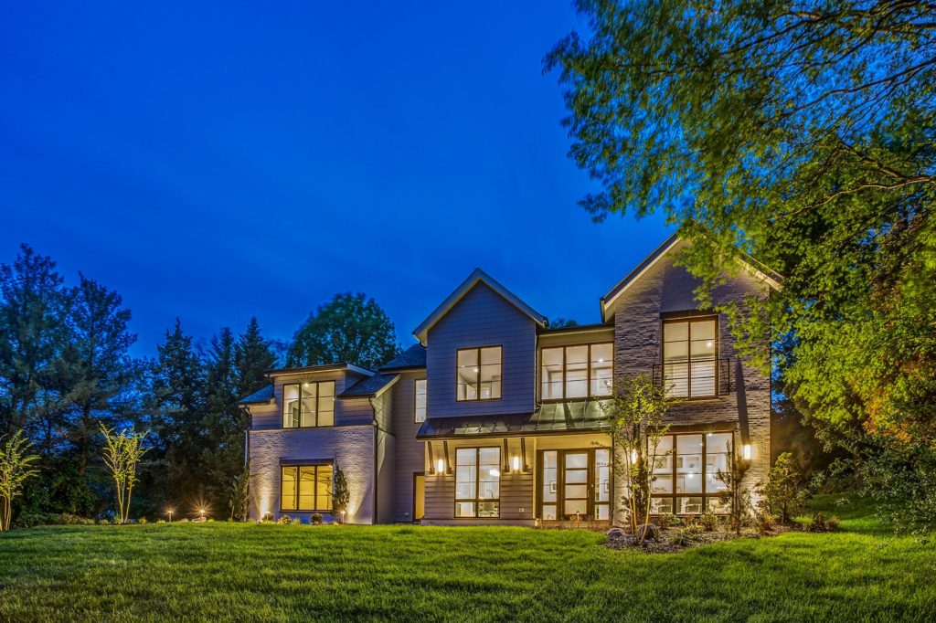 210 Quaker Lane, Alexandria, VA United Investments