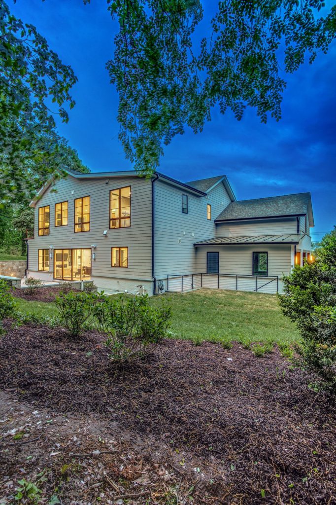 210 Quaker Lane, Alexandria, VA United Investments